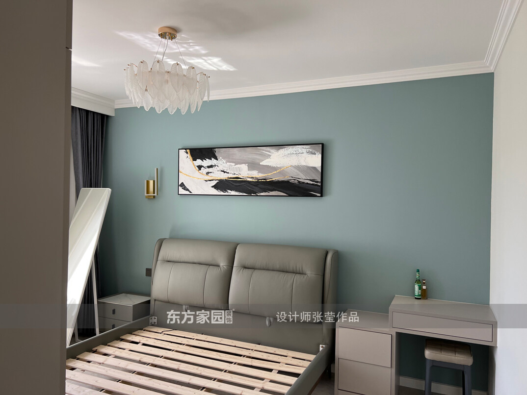 北澗圣水苑95㎡三室一廳臥室輕奢風(fēng)格裝修實(shí)景圖1-詳細(xì).jpg